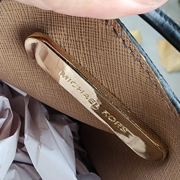 Sold - Picture 4 of 6